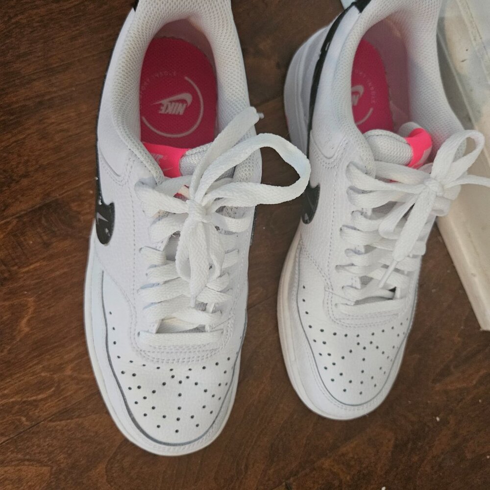 Women's Nike Court Vision Low sneakers - Size 8 LIKE NEW! - Picture 4 of 8